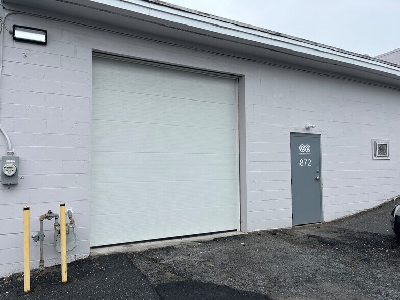 More Photos Of 864-872 N Gilmore St, Allentown Industrial For Sale