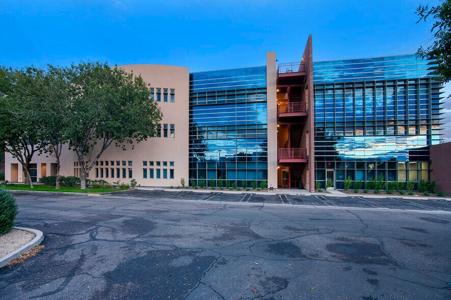 More Photos Of 14420 W Meeker Blvd, Sun City West Unknown For Lease