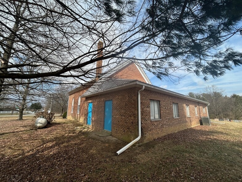 More Photos Of 4051 2nd Creek rd, Blanchester Religious Facility For Sale