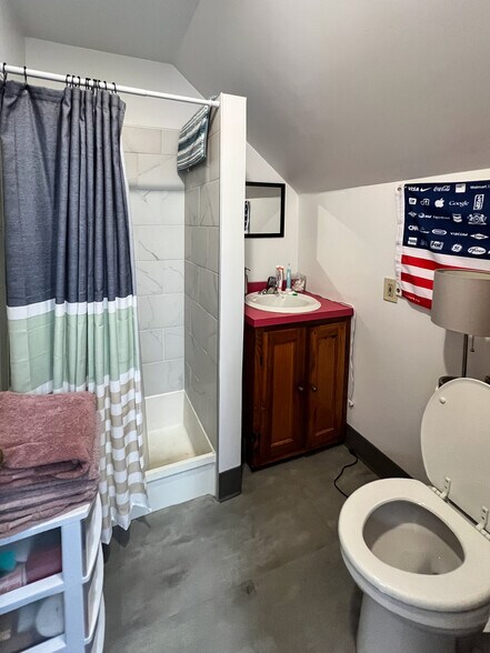 More Photos Of 1275 Tunnel Rd, Asheville Medical For Sale