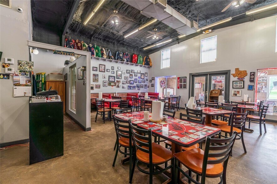 More Photos Of 204 W Front St, Blossom Specialty For Sale