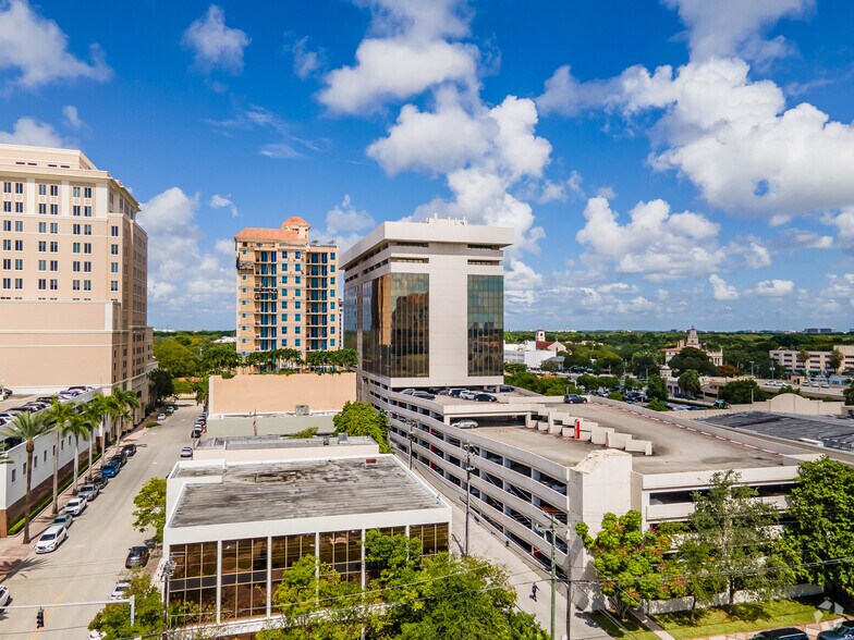 More Photos Of 2655 Le Jeune Rd, Coral Gables Office For Lease