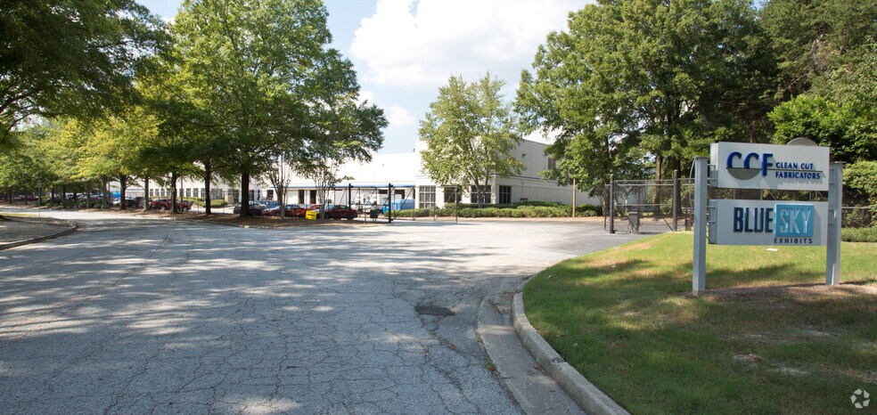 More Photos Of 5901 Bakers Ferry Rd SW, Atlanta Warehouse For Lease