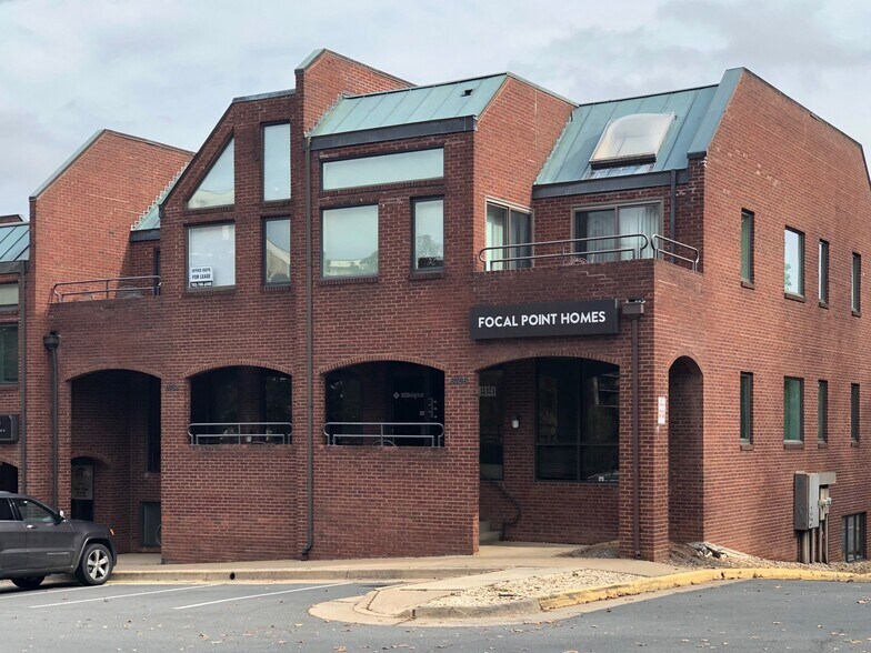 More Photos Of 6756 Old McLean Village Dr, McLean Loft Creative Space For Sale
