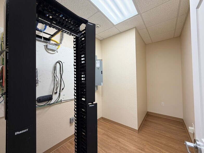 More Photos Of 3107 Medical Way, Sebring Office For Lease