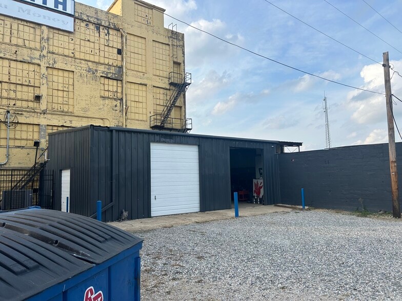 More Photos Of 1229 Texas Ave, Shreveport Freestanding For Sale