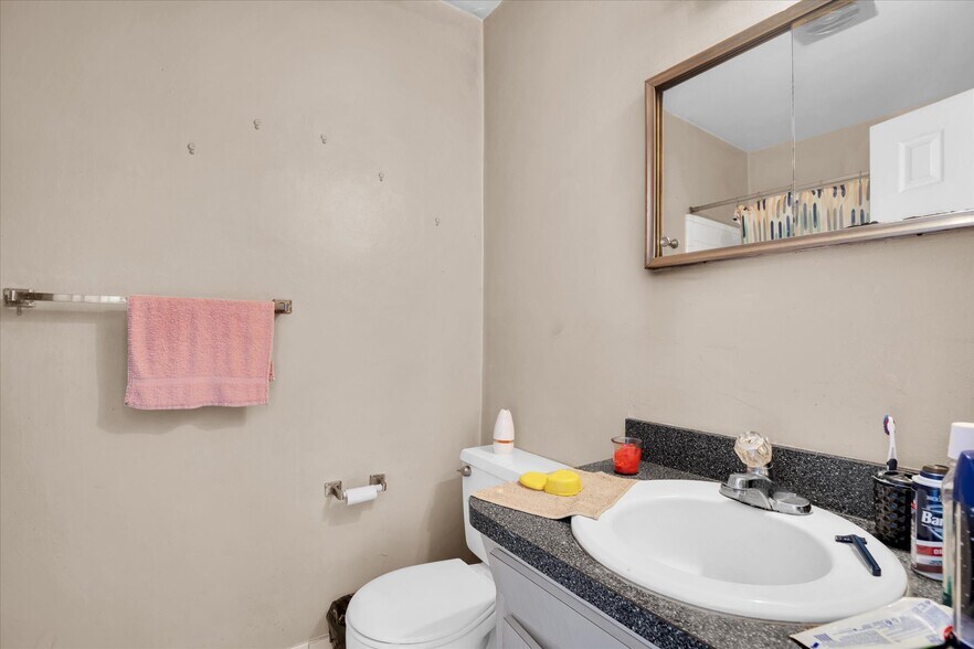 More Photos Of 885 Beltrees St, Dunedin Apartments For Sale