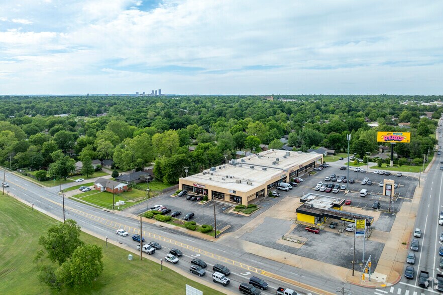 More Photos Of 4002-4020 S Yale Ave, Tulsa General Retail For Lease