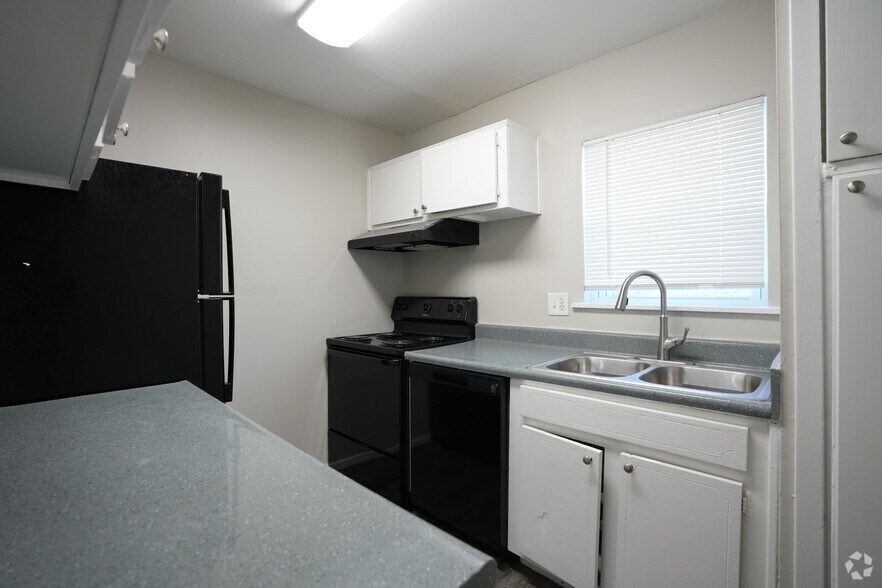 More Photos Of 621 Houston Ave, Jackson Apartments For Sale