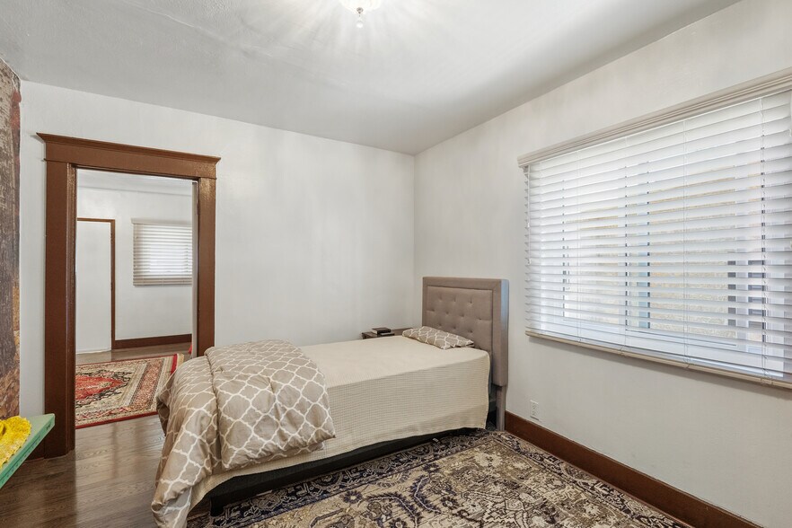 More Photos Of 1026 Figueroa Ter, Los Angeles Apartments For Sale