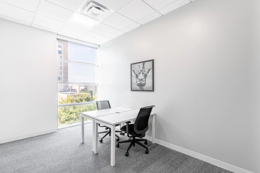 More Photos Of 800 Town & Country Blvd, Houston Coworking Space