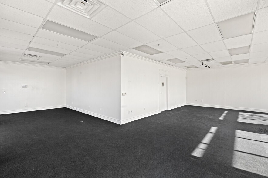 More Photos Of 4570 W Post Rd, Las Vegas Unknown For Lease