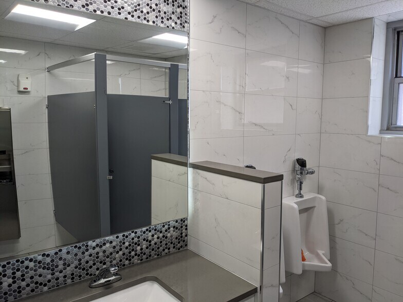 More Photos Of 53 N Park Ave, Rockville Centre Office For Lease