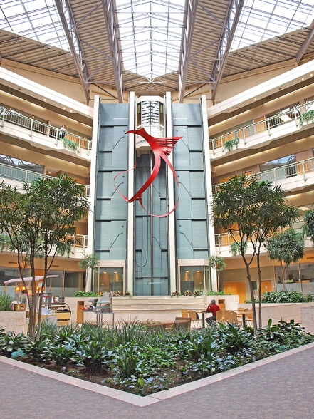 More Photos Of 6060 Rockside Woods Blvd, Independence Office For Lease