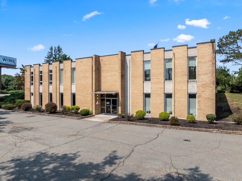 More Photos Of 160 Tices Ln, East Brunswick Office For Sale
