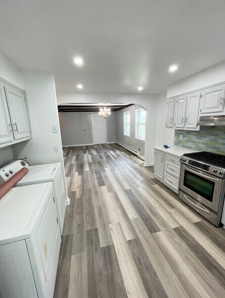 More Photos Of 2412 Boston Post Rd, Larchmont Apartments For Sale