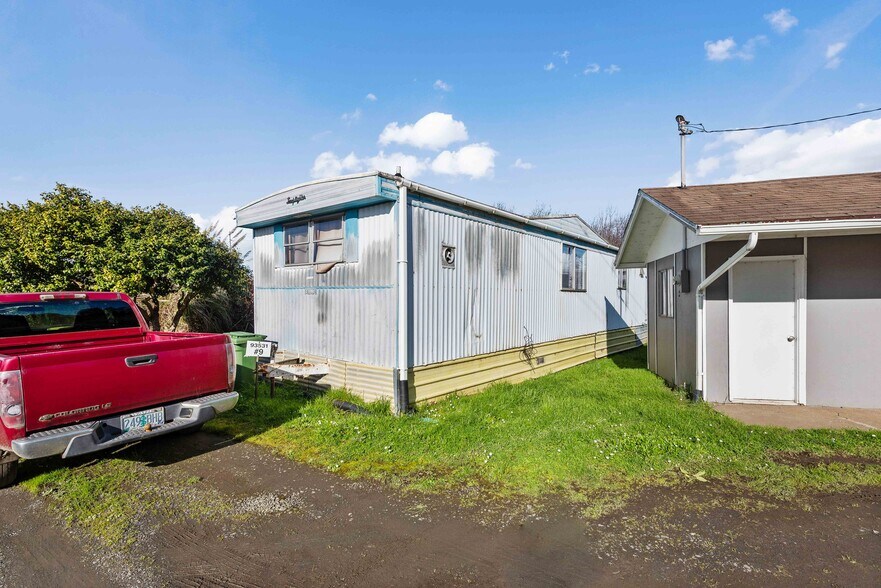 More Photos Of 93531 Coal Bank Ln, Coos Bay Manufactured Housing Mobile Home Park For Sale