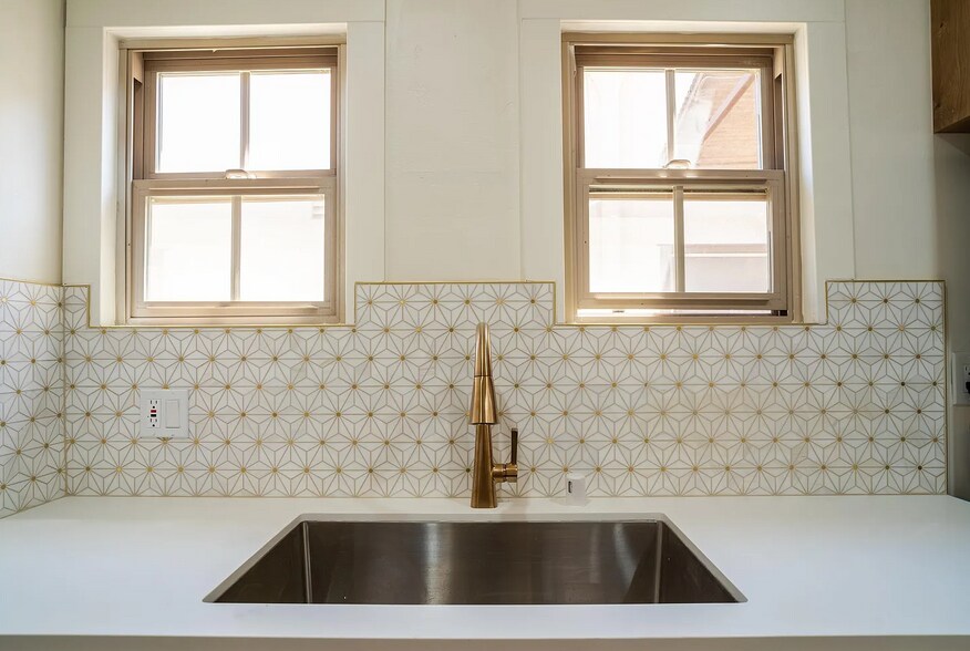 More Photos Of 3767 7th Ave, San Diego Multifamily For Sale