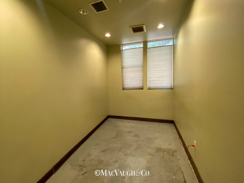 More Photos Of 904 S Alta Vista Ave, Monrovia Manufacturing For Lease