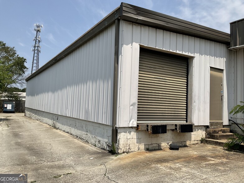 More Photos Of 1040 Irwin Bridge Rd NW, Conyers Light Distribution For Sale