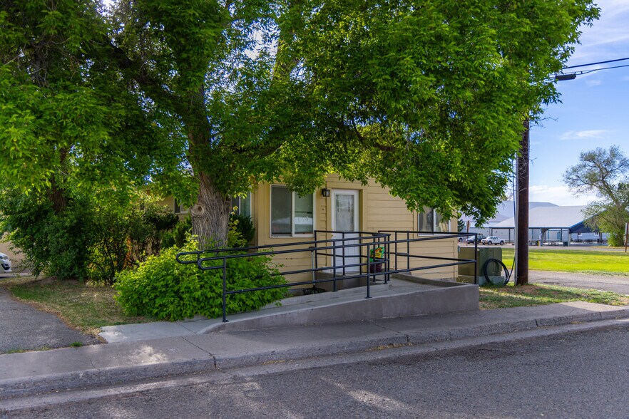 More Photos Of 1140 Lincoln St, Norwood Multifamily For Sale