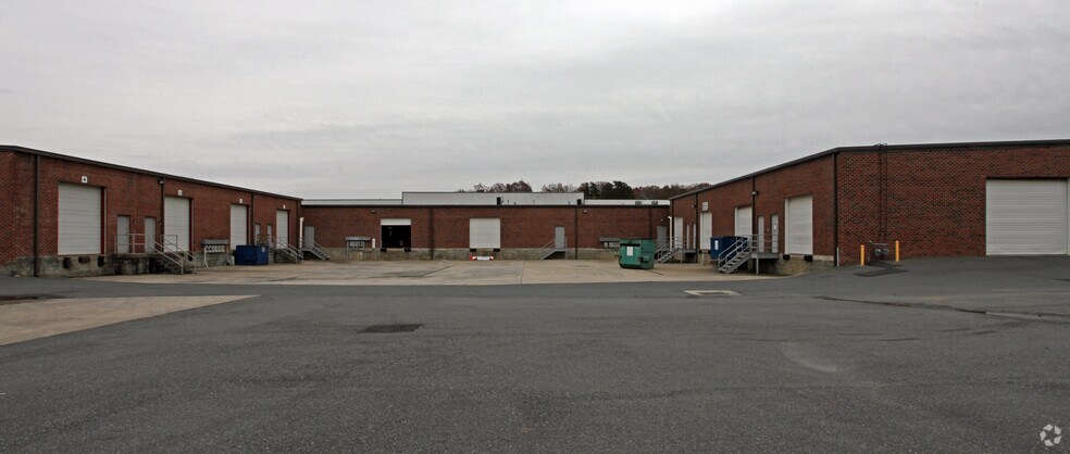 More Photos Of 140-164 Corporate Blvd, Indian Trail Flex For Lease