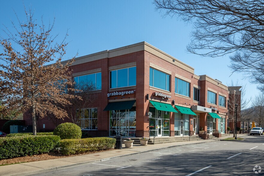 More Photos Of 2000 Meridian Blvd, Franklin Storefront Retail Office For Lease