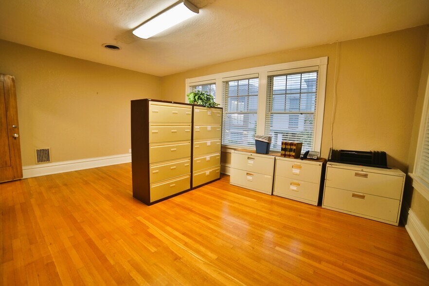 More Photos Of 108 Hillcrest St, Orlando Office For Sale
