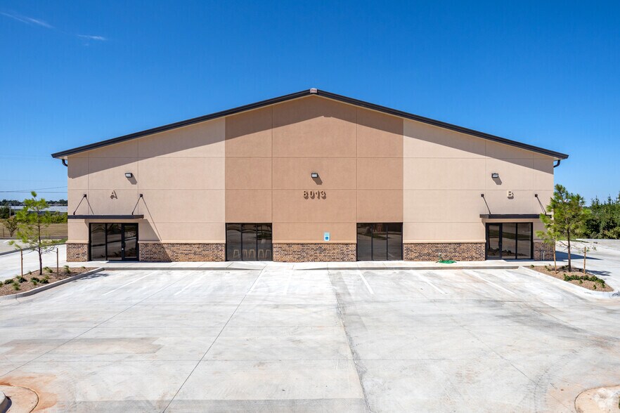 More Photos Of 8013 Northside Dr, Oklahoma City Industrial For Sale