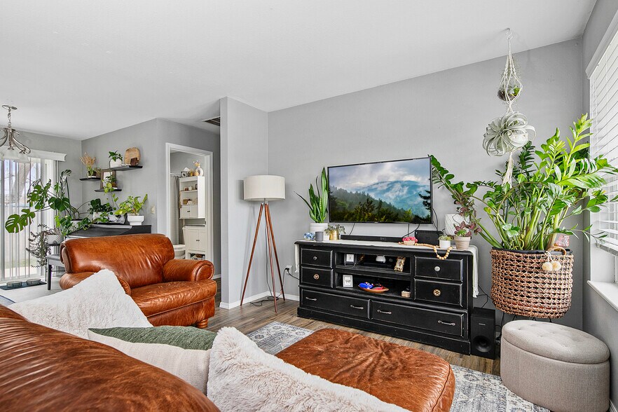 More Photos Of 3919 W Garnet St, Boise Apartments For Sale