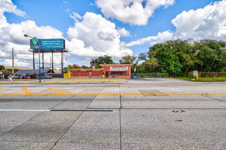 More Photos Of 707 S Orange Blossom Trl, Orlando Storefront For Sale