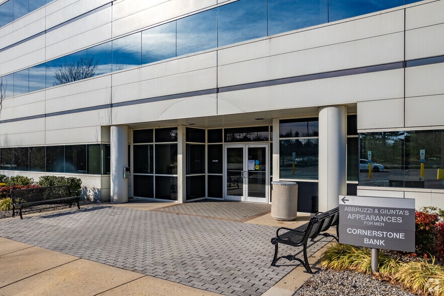 More Photos Of 6000 Midlantic Dr, Mount Laurel Unknown For Lease