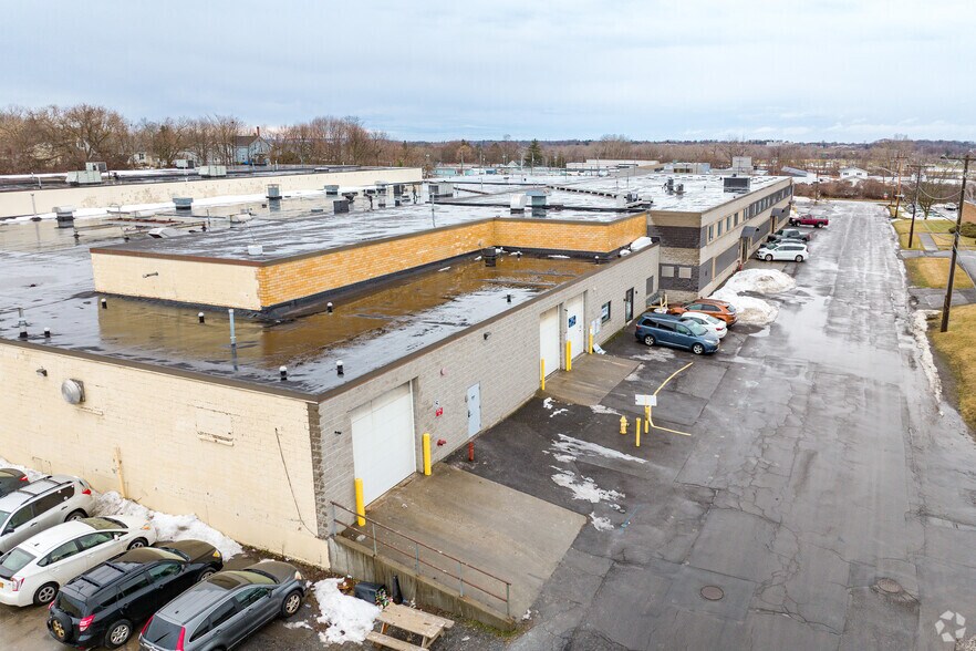 More Photos Of 1770-1810 Lemoyne Ave, Syracuse Warehouse For Sale