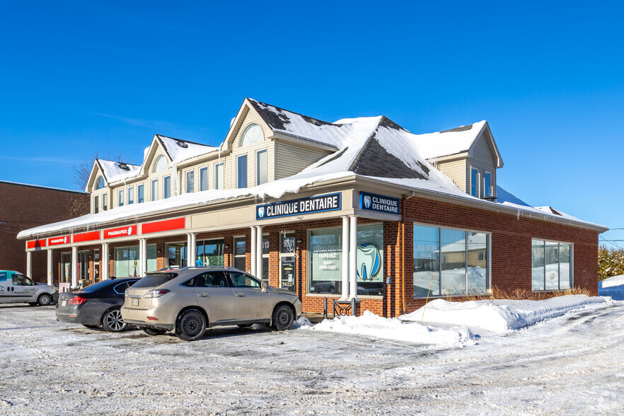 Primary Photo Of 9511-9517 Boul Gouin O, Montréal Storefront Retail Office For Lease