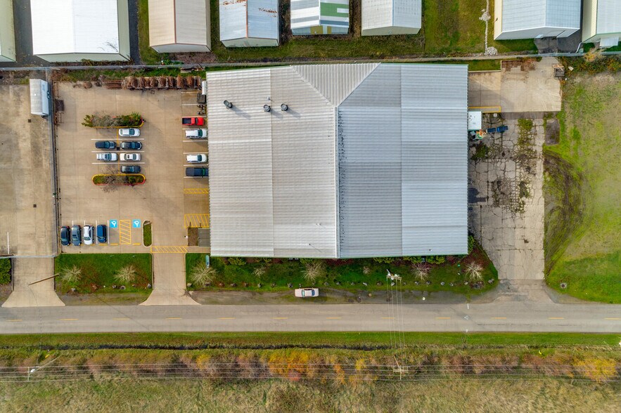 More Photos Of 1620-1720 W Airway Rd, Lebanon Manufacturing For Sale