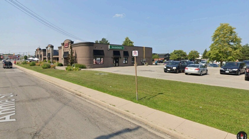 Primary Photo Of 7755 Tecumseh Rd E, Windsor General Retail For Lease
