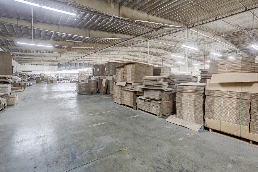 More Photos Of 1439 S Herbert Ave, Commerce Warehouse For Sale