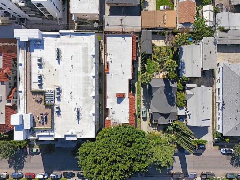 More Photos Of 5830 La Mirada Ave, Los Angeles Apartments For Sale