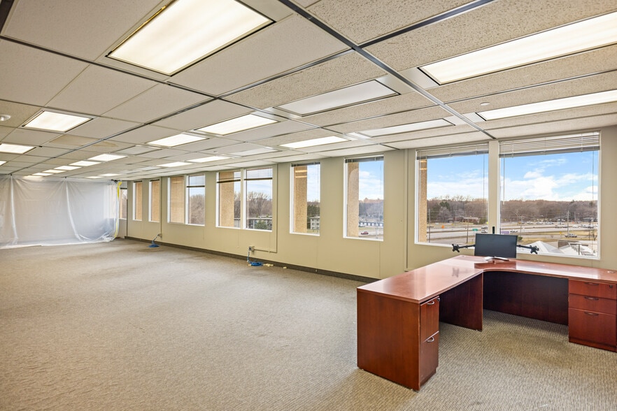 More Photos Of 10000 Highway 55, Plymouth Office For Lease