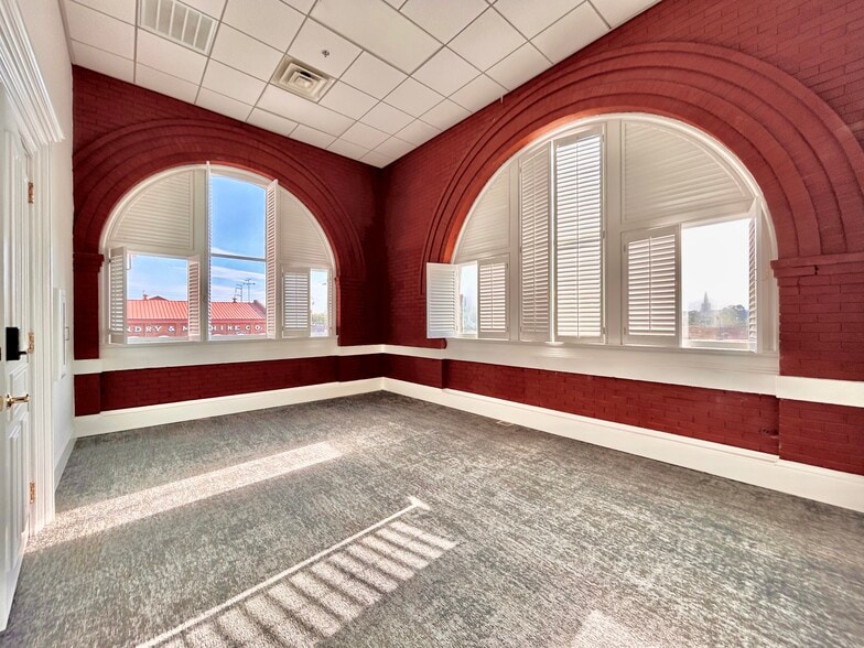 More Photos Of 1200 6th Ave, Columbus Office For Lease