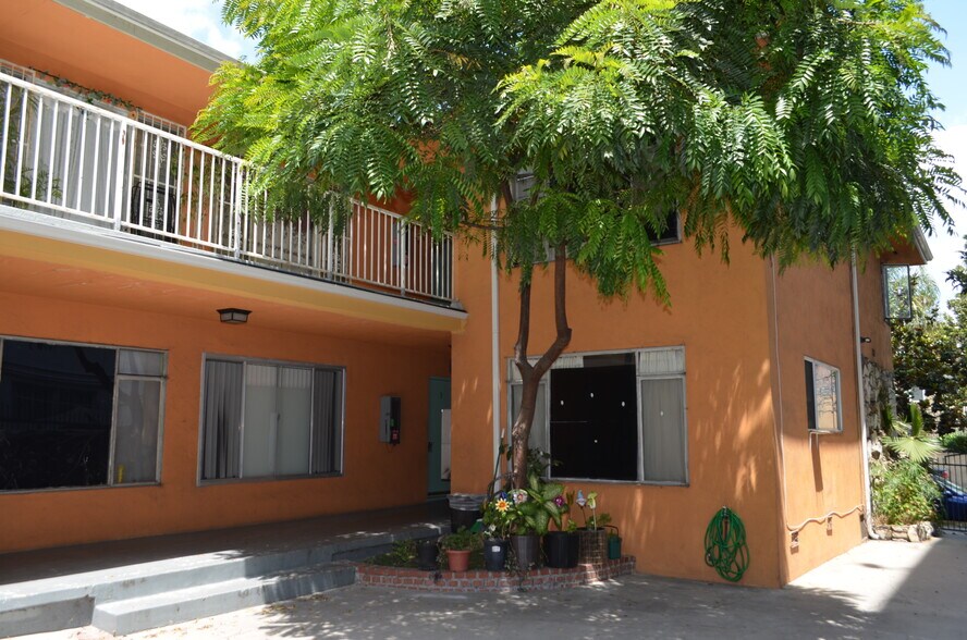 More Photos Of 749 S Berendo St, Los Angeles Apartments For Sale