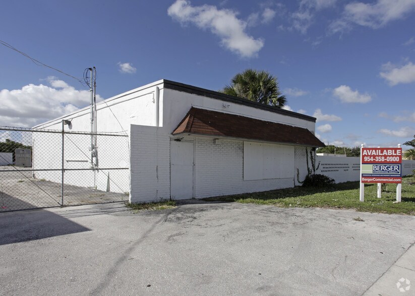 More Photos Of 1661 N Dixie Hwy, Pompano Beach Industrial For Sale
