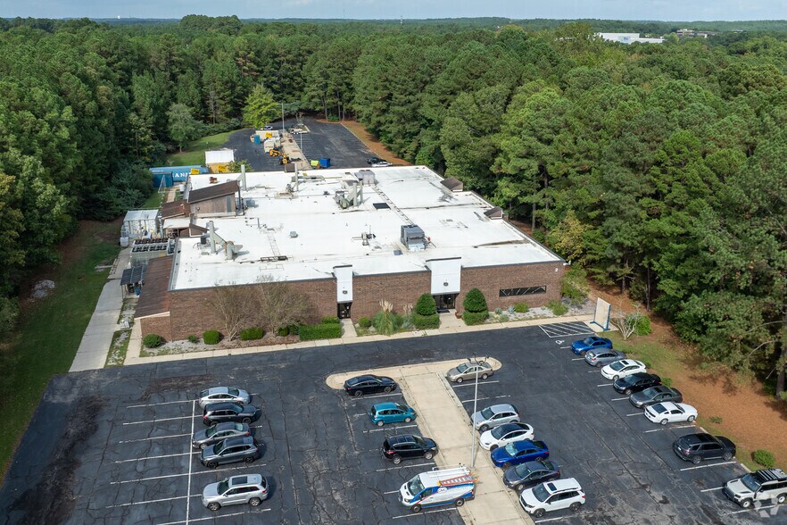 More Photos Of 2 Triangle Dr, Research Triangle Park Flex For Lease