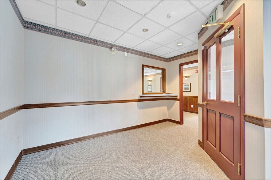 More Photos Of 600 Coventry Dr, Phillipsburg Medical For Sale