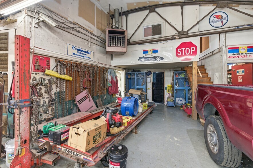 More Photos Of 59 W Church St, Spring Valley Auto Repair For Sale