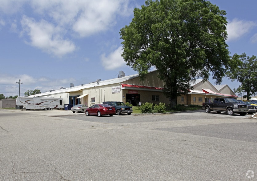 Primary Photo Of 6235 Cockrum St, Olive Branch Warehouse For Lease