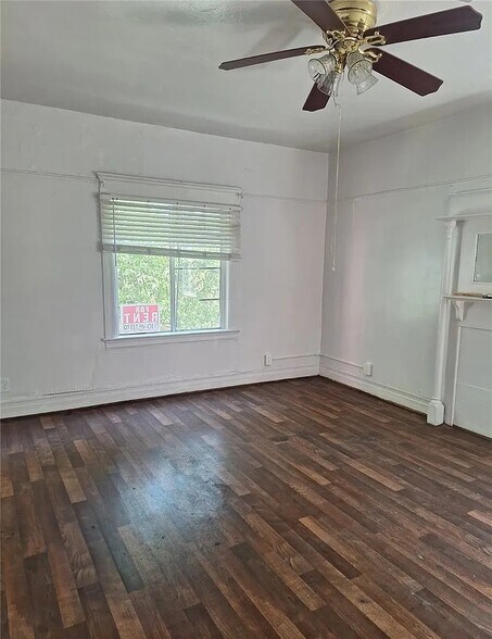 More Photos Of 1943 Estrella Ave, Los Angeles Multifamily For Sale