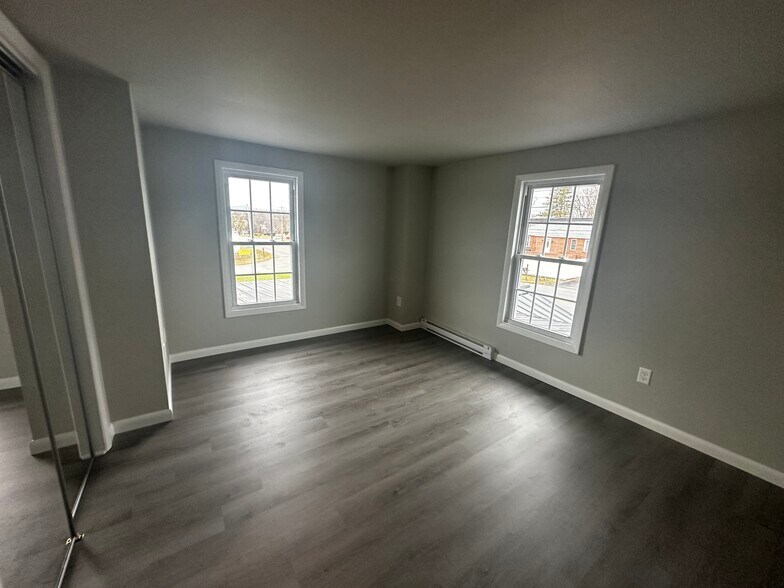 More Photos Of 15149 Bloyers Ave, Hagerstown Apartments For Sale