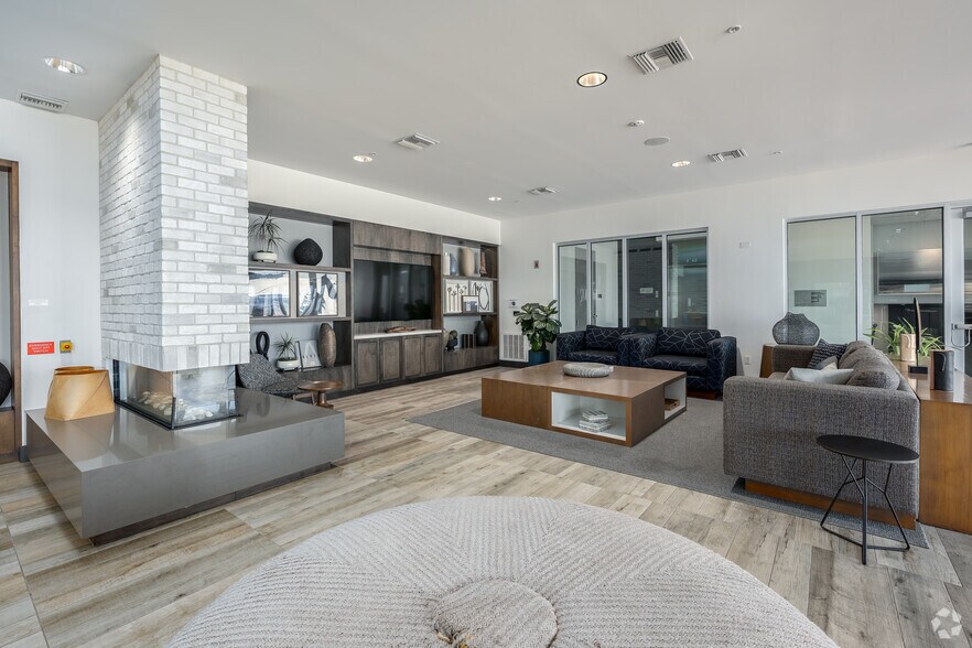 More Photos Of 3675 T St, Sacramento Apartments For Lease