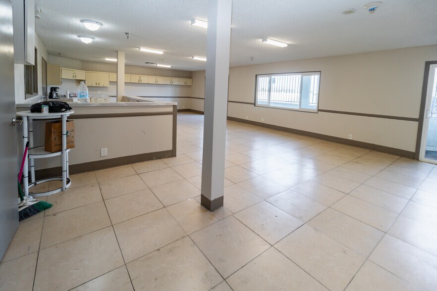 More Photos Of 1353 E Devonshire Ave, Hemet Assisted Living For Sale